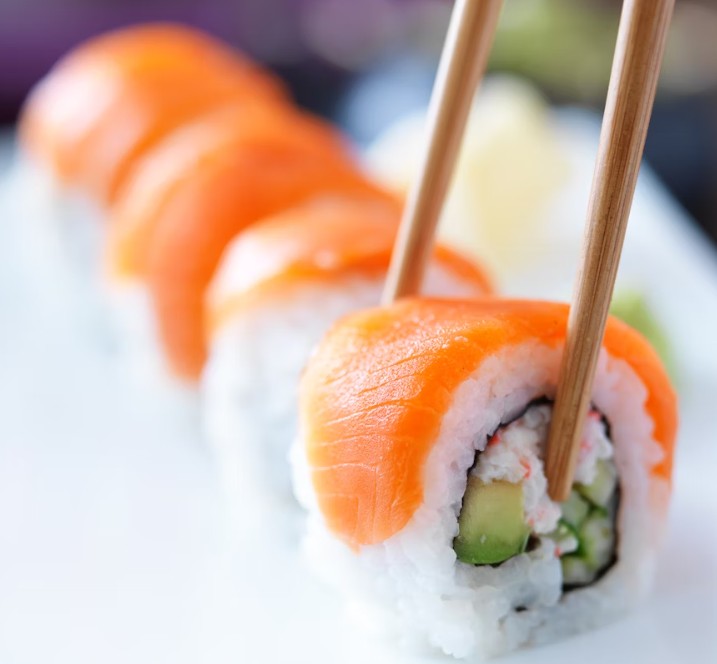 Ролы “Калифорния” с лососем