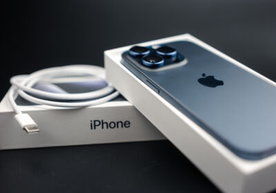 small-vecteezy_bangkok-thailand-october-17-2023-iphone-15-pro-blue_33054704_small